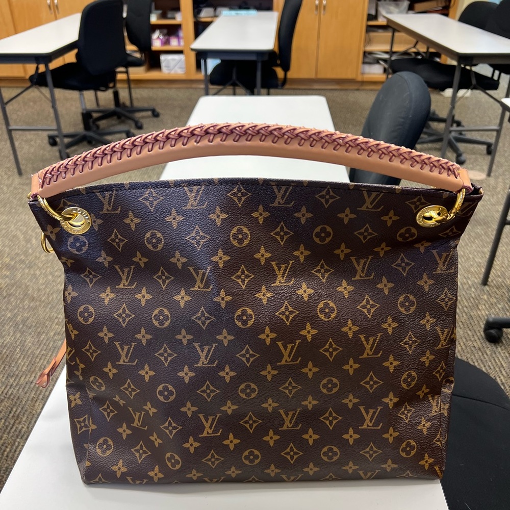 Louis Vuitton purse